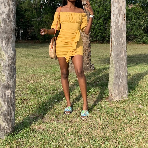 Yellow Ruffled Dress - Picture 3 of 3